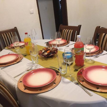 Residence Jeanne A Yaounde Odza Messamengo ภายนอก รูปภาพ