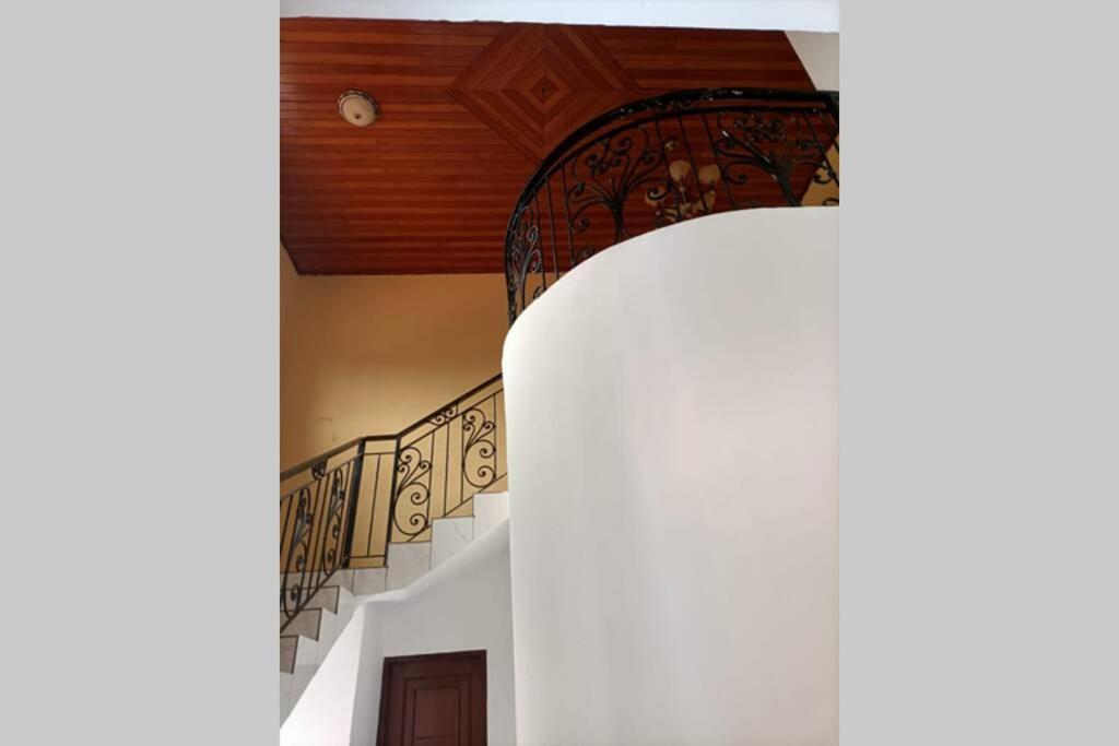 Residence Jeanne A Yaounde Odza Messamengo ภายนอก รูปภาพ