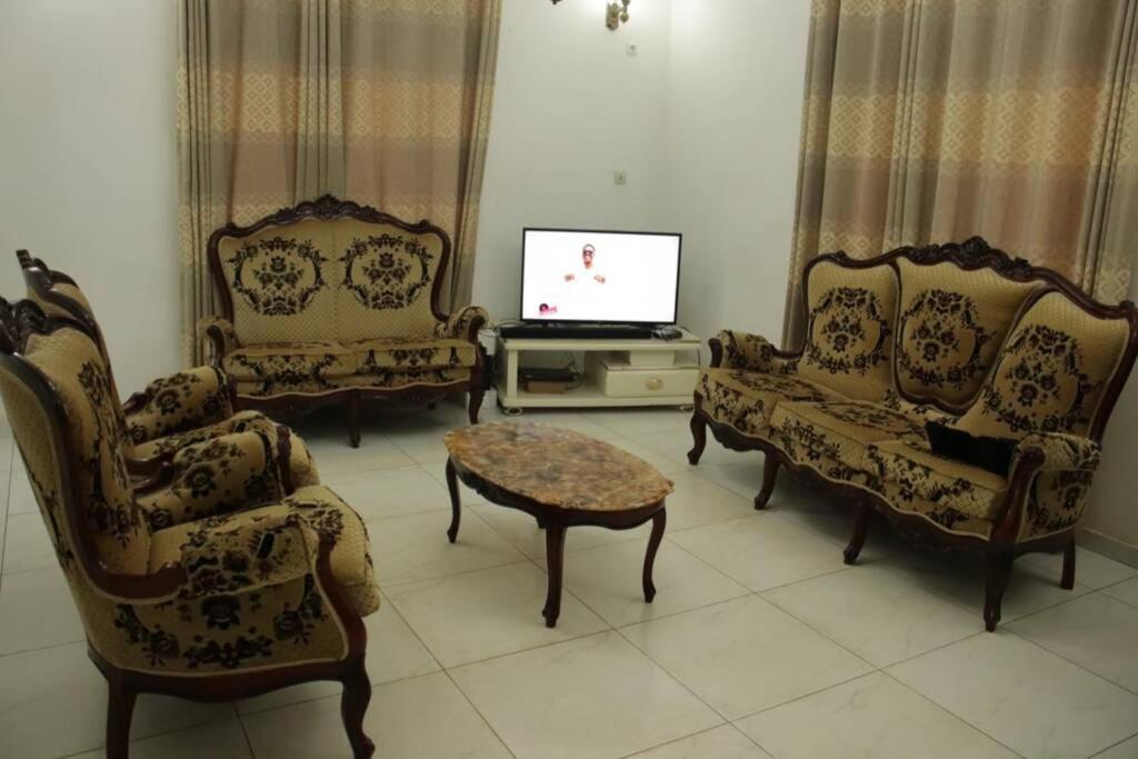 Residence Jeanne A Yaounde Odza Messamengo ภายนอก รูปภาพ