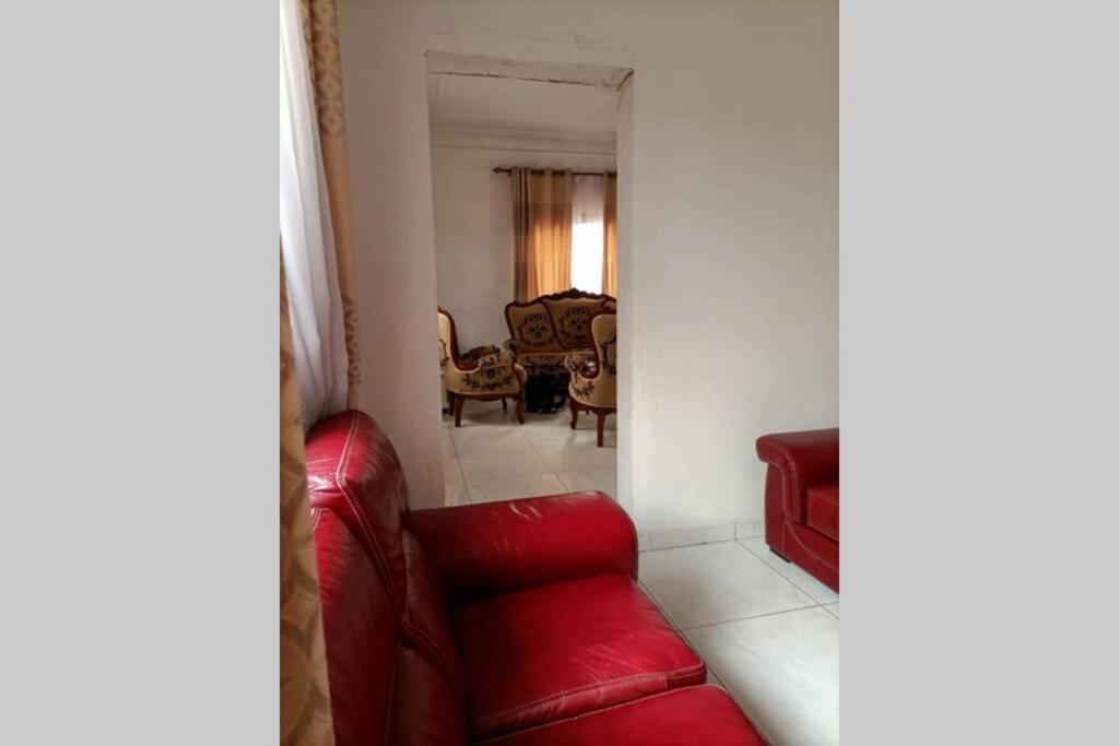 Residence Jeanne A Yaounde Odza Messamengo ภายนอก รูปภาพ