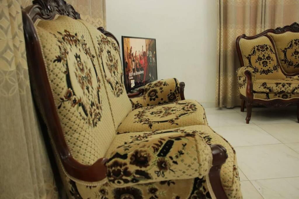 Residence Jeanne A Yaounde Odza Messamengo ภายนอก รูปภาพ