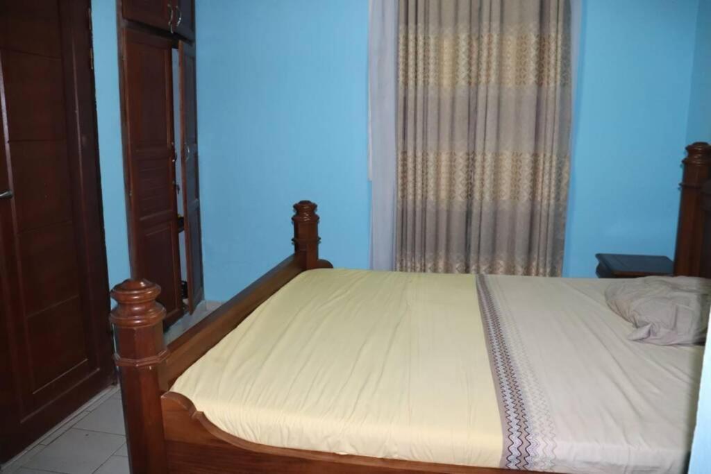 Residence Jeanne A Yaounde Odza Messamengo ภายนอก รูปภาพ
