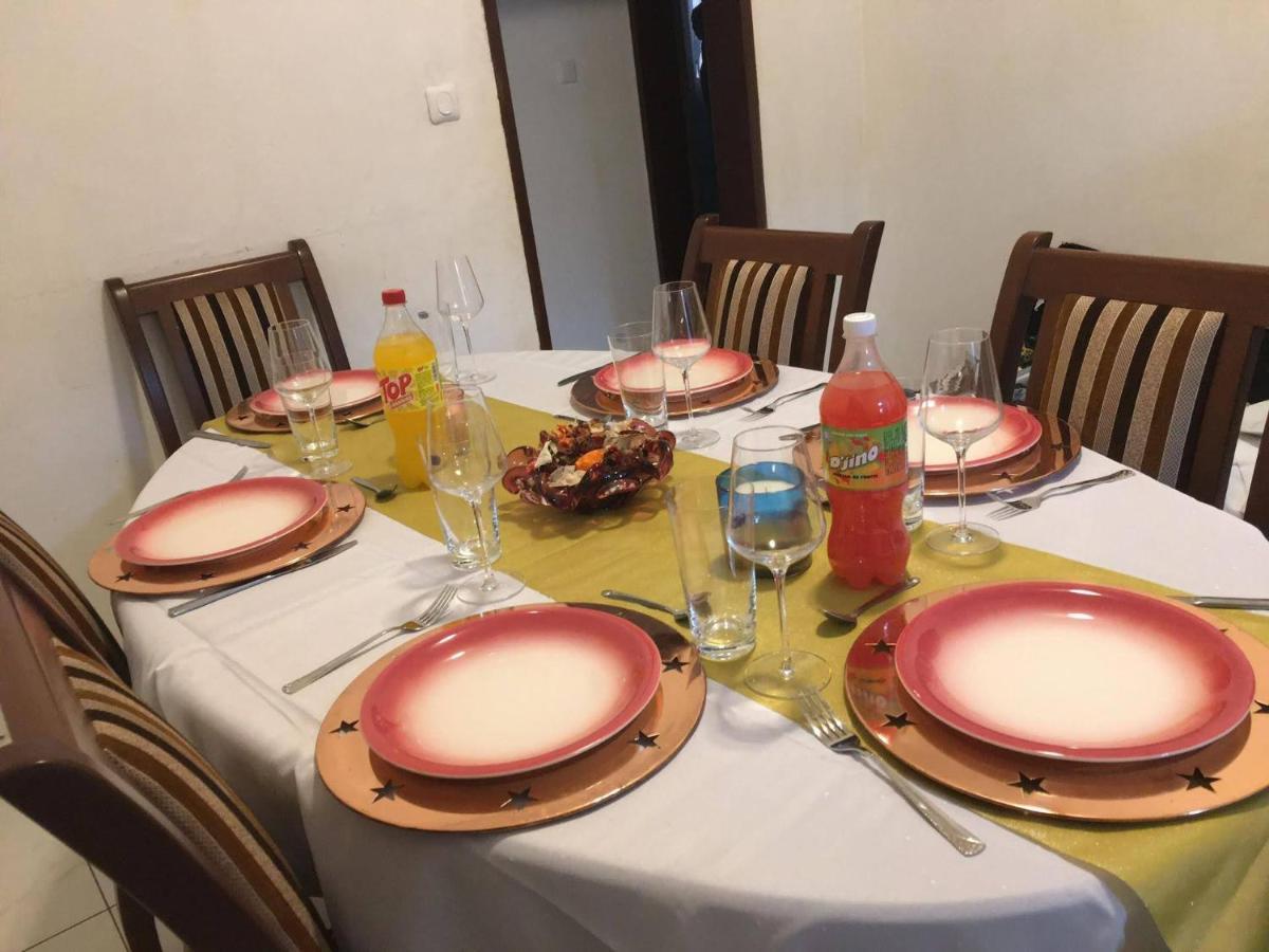 Residence Jeanne A Yaounde Odza Messamengo ภายนอก รูปภาพ